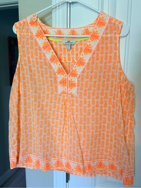 Vineyard Vines Orange Pineapple-Print Sleeveless V-Neck Camisole